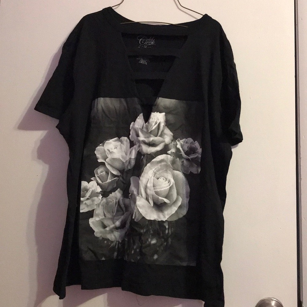Black and white floral t shirt